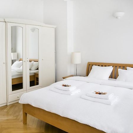 Roommate Apartments Boduena Varşova Dış mekan fotoğraf